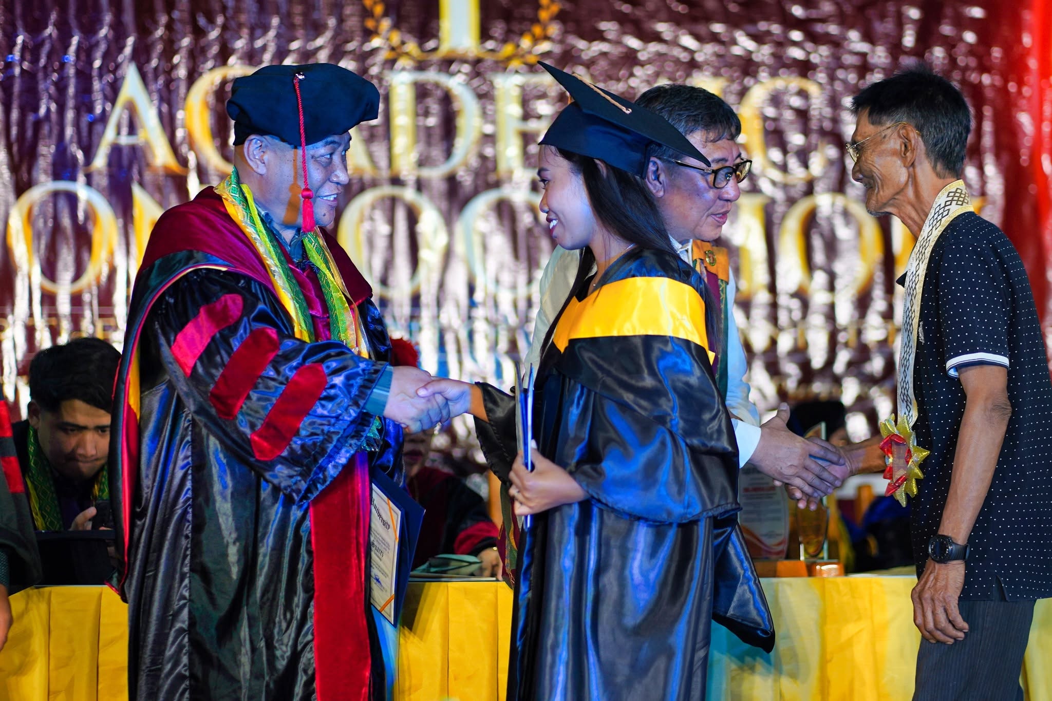 GRAD-AT-CALAYAN-PHOTOSET photo 13